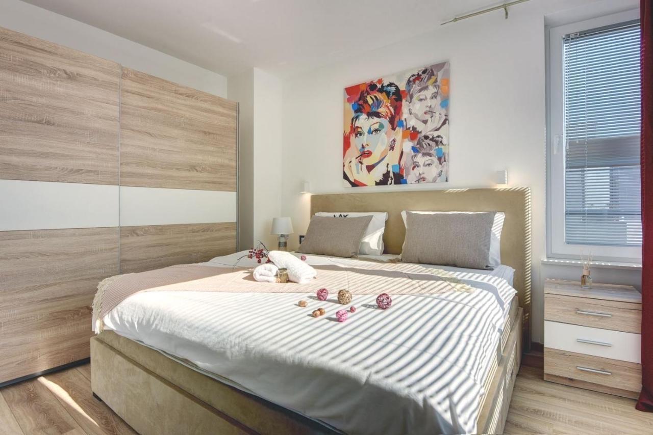 Villa Sunce Πούλα Εξωτερικό φωτογραφία